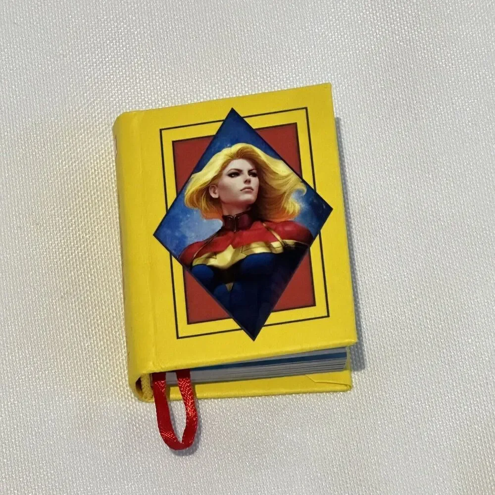 Captain Marvel : The Tiny Book of Earth's Mightiest Hero, Hardcover by Reed, …